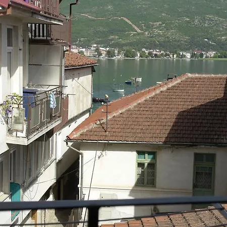 Apartment Eke Irin *